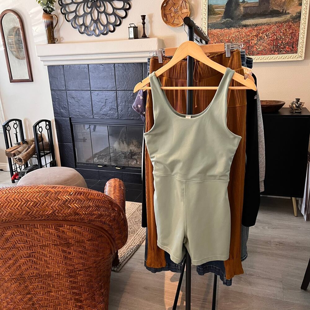 Yogalicious Romper Womens Size Medium Mint Green Lux Core Endurance Yoga Pilates - Picture 14 of 14